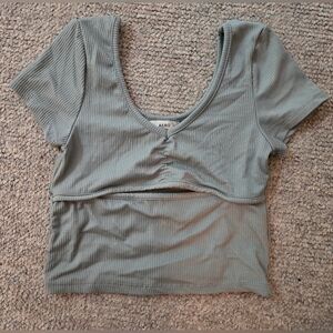 MEDIUM Green OR Black Fitted Crop Top - Aeropostale